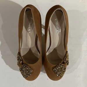 Heels, pumps size 7 1/2 with 5 1/2” heel. Platform Golden Tan Suede